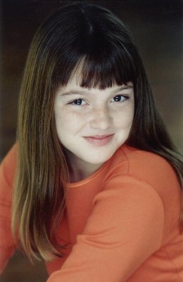 Jennifer Stone photo