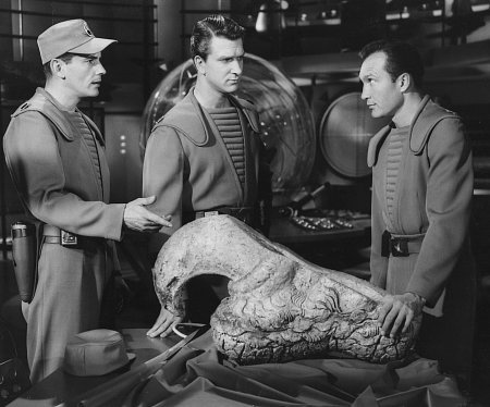 Leslie Nielsen photo