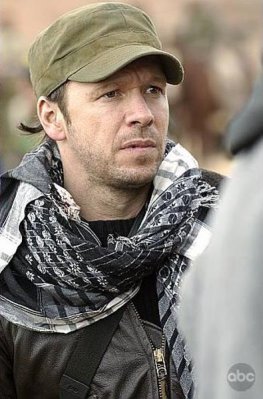 Donnie Wahlberg photo