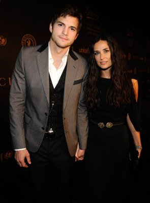 Ashton Kutcher photo