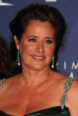 Lorraine Bracco photo