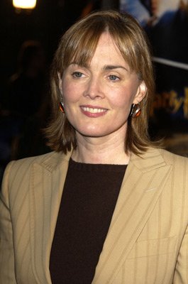 Laura Innes photo