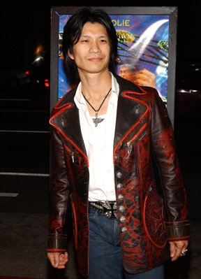 Dustin Nguyen photo