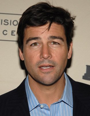 Kyle Chandler photo