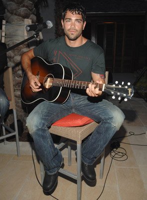 Jesse Metcalfe photo