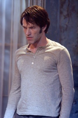 Stephen Moyer photo