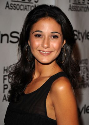 Emmanuelle Chriqui photo