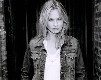 Andrea Roth photo