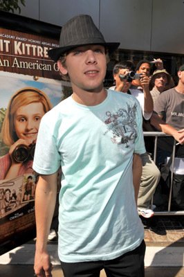 Max Thieriot photo