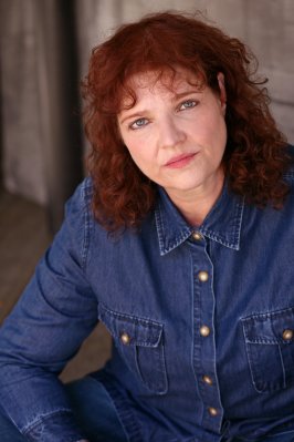 Debra Christofferson photo