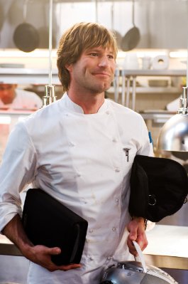 Aaron Eckhart photo