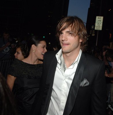 Ashton Kutcher photo
