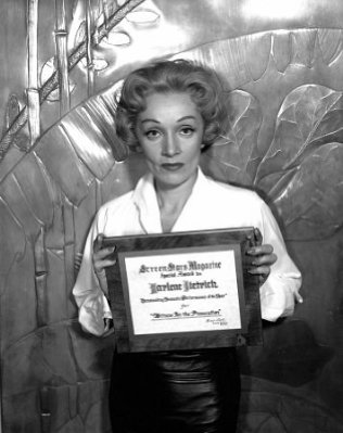 Marlene Dietrich photo