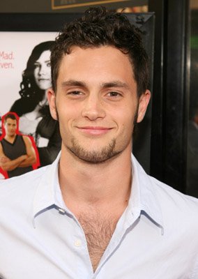 Penn Badgley photo