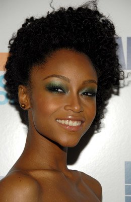 Yaya DaCosta photo