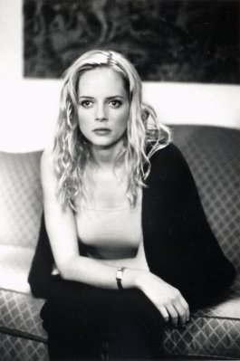 Marley Shelton photo
