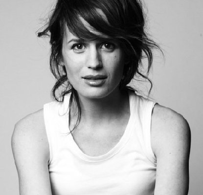 Elizabeth Reaser photo