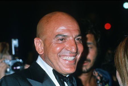 Telly Savalas photo