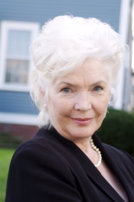 Fionnula Flanagan photo