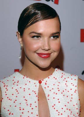 Arielle Kebbel photo