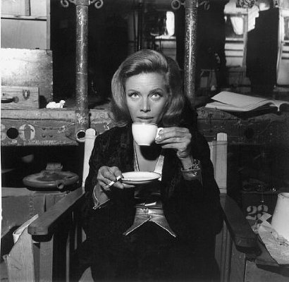 Honor Blackman photo