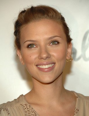 Scarlett Johansson photo