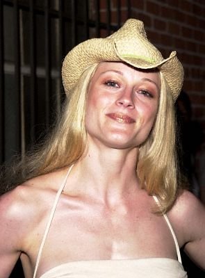 Teri Polo photo