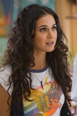Emmanuelle Chriqui photo