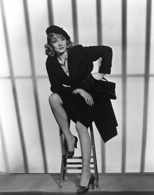 Marlene Dietrich photo