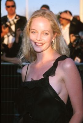 Marley Shelton photo