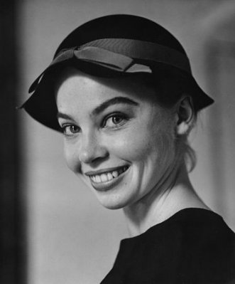 Leslie Caron photo