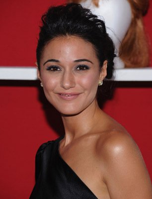 Emmanuelle Chriqui photo