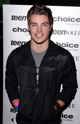 Josh Henderson photo