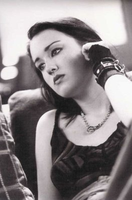 Ashley Johnson photo