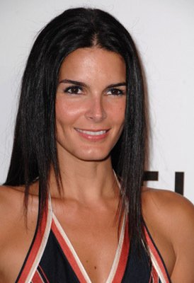 Angie Harmon photo