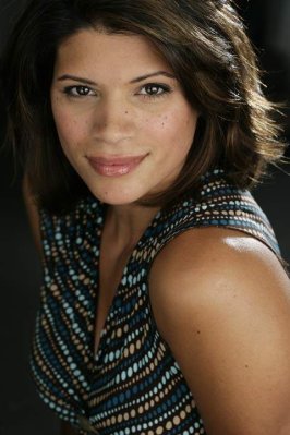 Andrea Navedo photo