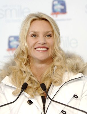 Nicollette Sheridan photo