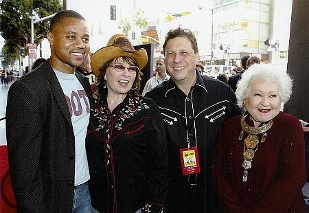 Estelle Harris photo