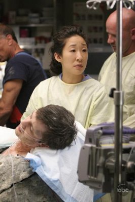 Sandra Oh photo