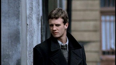 Luke Mably photo