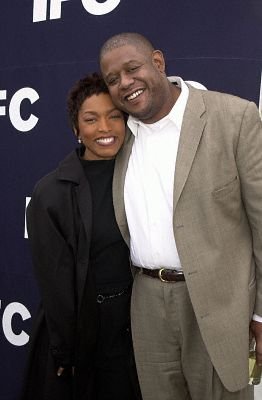 Angela Bassett photo