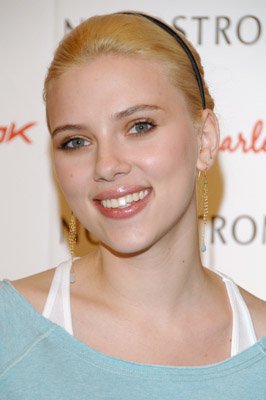 Scarlett Johansson photo