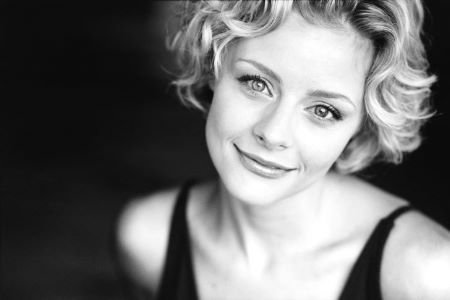 Jessica Cauffiel photo