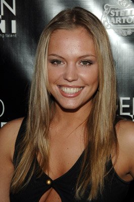 Agnes Bruckner photo