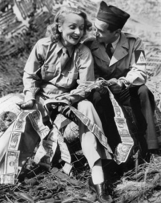 Marlene Dietrich photo