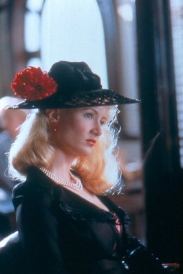 Laura Dern photo