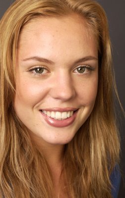 Agnes Bruckner photo