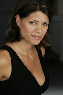 Andrea Navedo photo