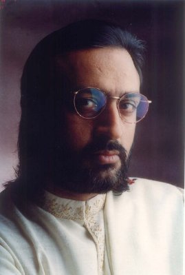 Gulshan Grover photo