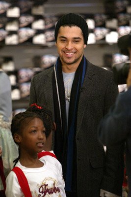 Wilmer Valderrama photo